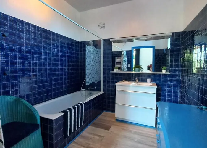 Domaine De Fontsauzine - Et D'hotes Bed and breakfast 3*