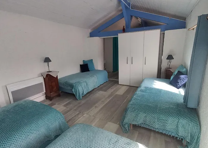 Domaine De Fontsauzine - Et D'hotes Bed and breakfast Genouille (Charente-Maritime)